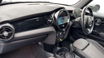 MINI Hatchback Cooper S Level 2