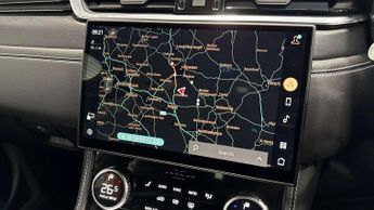 Jaguar F-PACE R-Dynamic HSE Black 90th Anniversary Edition