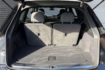 Audi Q7 Black Edition