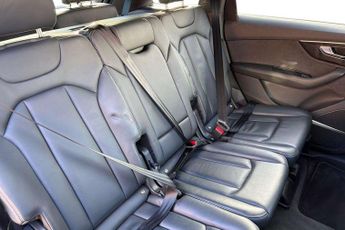 Audi Q7 Black Edition