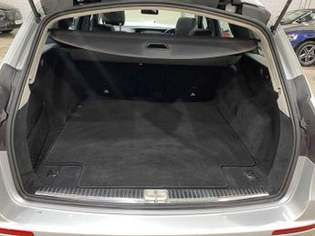 Mercedes-Benz E Class SE