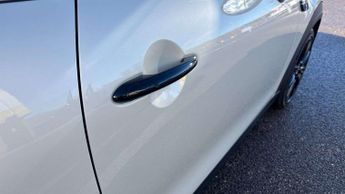 MINI Hatchback Cooper S Level 3