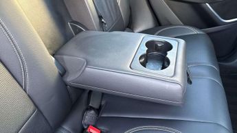 Jaguar E-PACE R-Dynamic SE Black