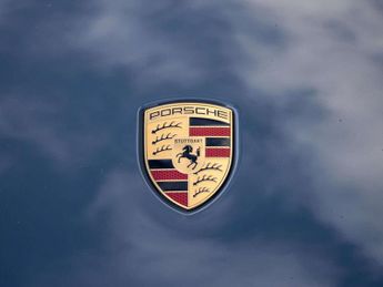 Porsche Macan Electric Estate 