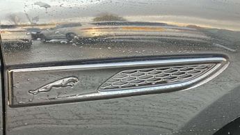 Jaguar F-PACE R-Dynamic Black