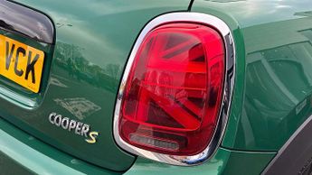 MINI Hatchback Cooper S Level 2