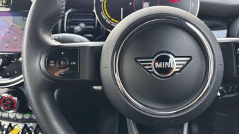 MINI Hatchback Cooper S Level 2