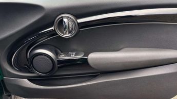 MINI Hatchback Cooper S Level 2