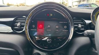 MINI Hatchback Cooper S Level 2