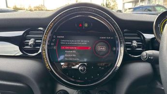 MINI Hatchback Cooper S Level 2