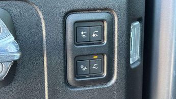 Land Rover Defender HSE