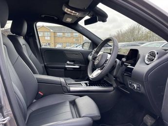 Mercedes-Benz EQA Sport Executive