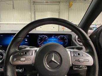 Mercedes-Benz EQA AMG Line