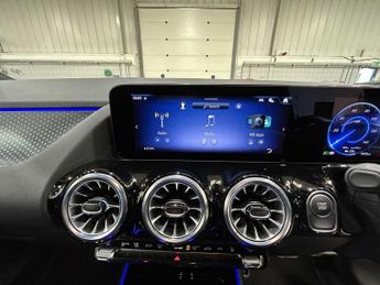 Mercedes-Benz EQA Sport Executive