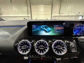 Mercedes-Benz EQA Sport Executive