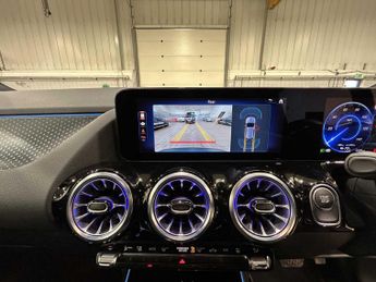 Mercedes-Benz EQA Sport Executive