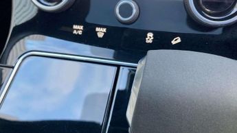 Land Rover Range Rover Velar R-Dynamic SE