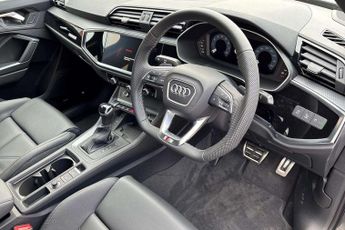 Audi Q3 Black Edition