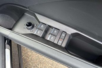 Audi Q4 Black Edition