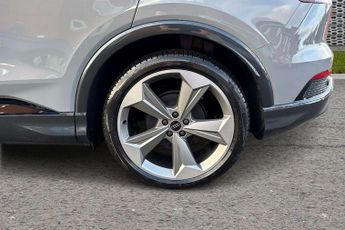 Audi Q4 Black Edition