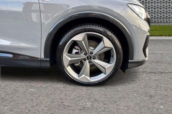 Audi Q4 Black Edition