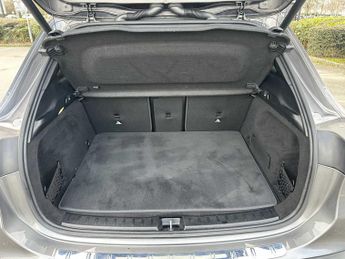 Mercedes-Benz EQA Sport Executive