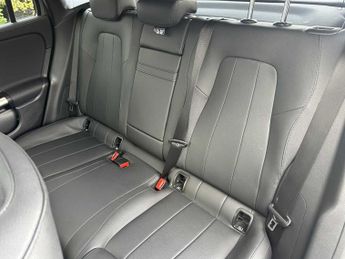 Mercedes-Benz EQA Sport Executive