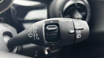 MINI Hatchback Cooper S Level 2