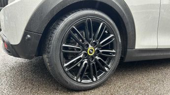 MINI Hatchback Cooper S Level 2