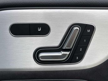 Mercedes-Benz EQA AMG Line