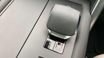 Land Rover Discovery R-Dynamic HSE