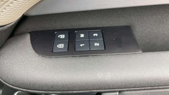 Land Rover Discovery R-Dynamic HSE