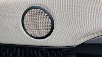 Land Rover Discovery R-Dynamic HSE