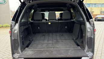 Land Rover Discovery R-Dynamic SE