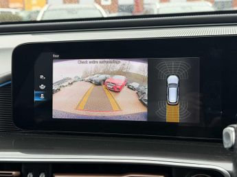 Mercedes-Benz EQC AMG Line