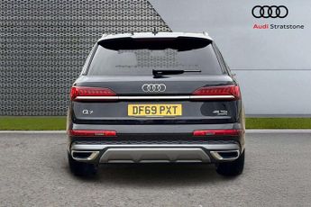 Audi Q7 S Line