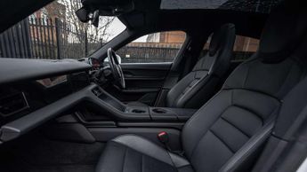 Porsche Taycan 
