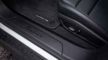 Porsche Taycan 