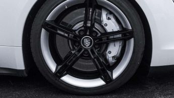 Porsche Taycan 