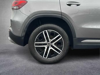 Mercedes-Benz GLA Sport