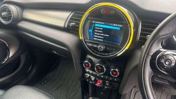 MINI Hatchback Cooper Exclusive