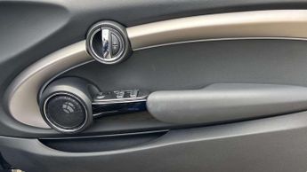 MINI Convertible Cooper S Exclusive