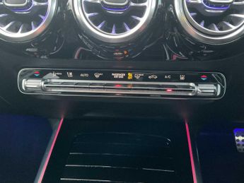 Mercedes-Benz EQA AMG Line