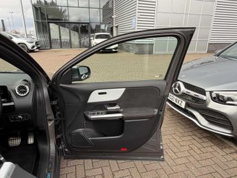 Mercedes-Benz EQA AMG Line