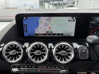 Mercedes-Benz EQA AMG Line