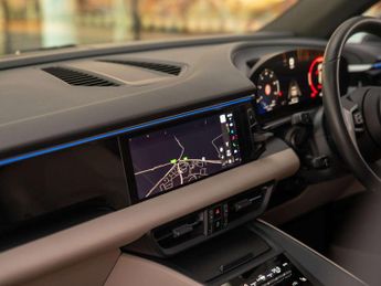 Porsche Macan Electric Estate 