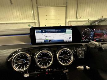 Mercedes-Benz Cla AMG Line