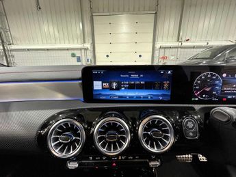 Mercedes-Benz Cla AMG Line