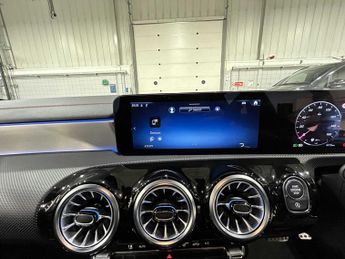 Mercedes-Benz Cla AMG Line