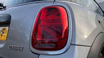 MINI Hatchback Cooper Classic